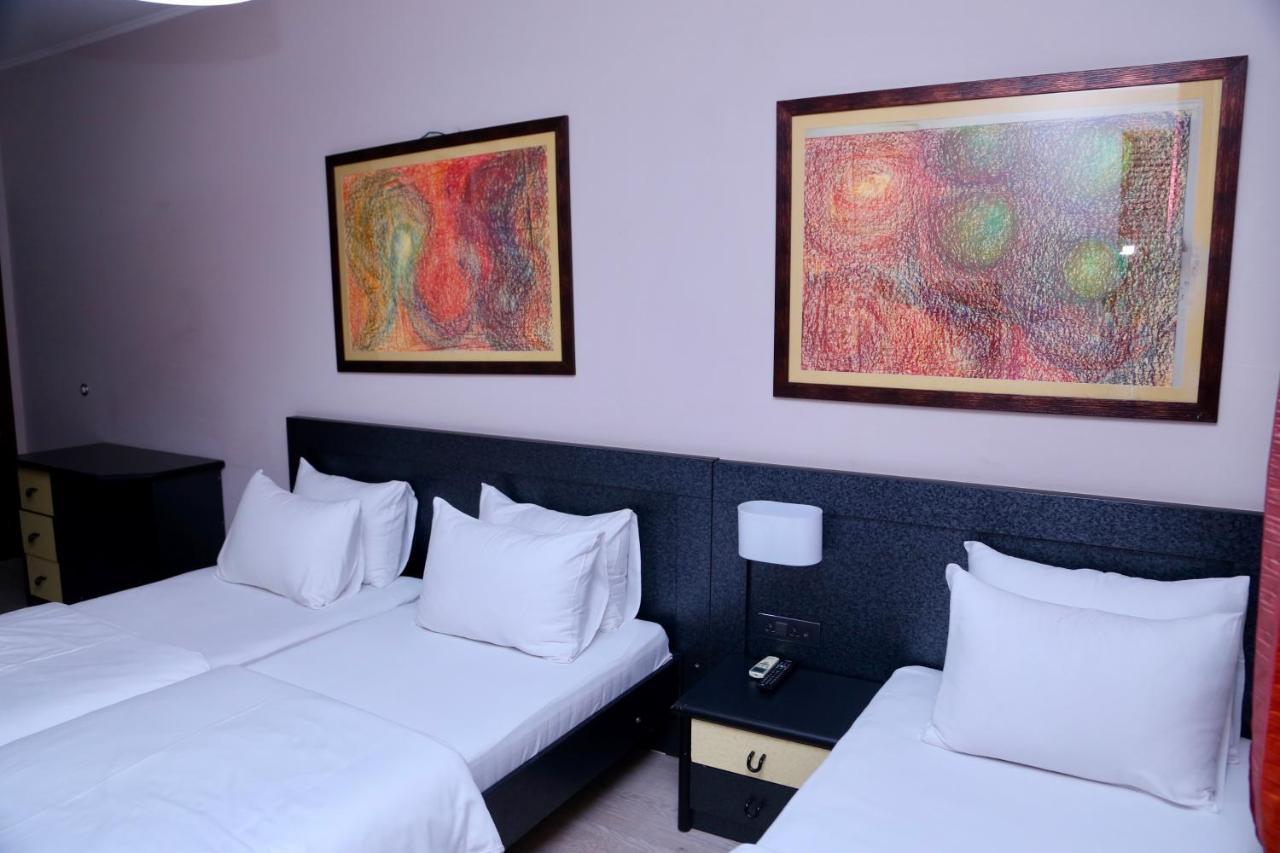 Taste Tbilisi Hotel Ngoại thất bức ảnh