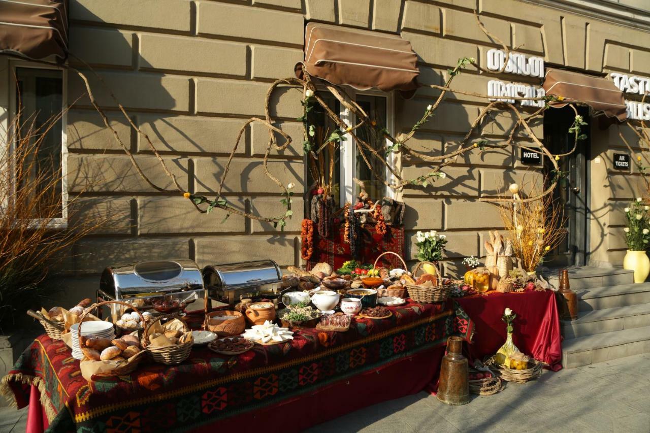 Taste Tbilisi Hotel Ngoại thất bức ảnh
